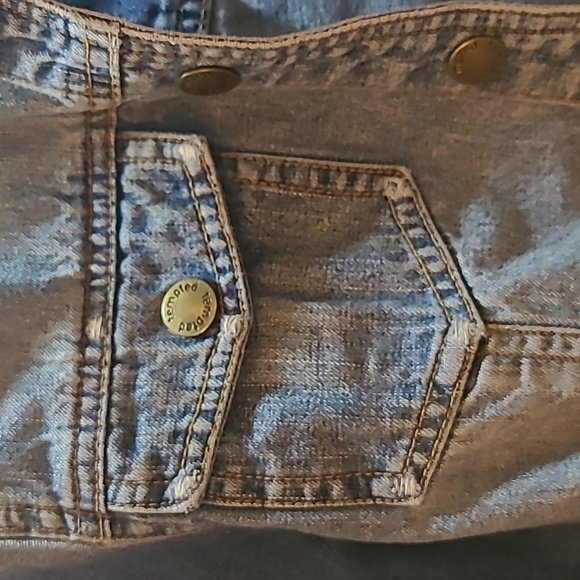 Crop denim jacket - Picture 2 of 5